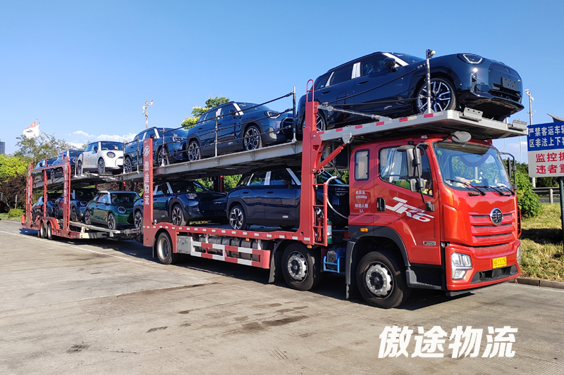 中置轴轿运车装车展示2