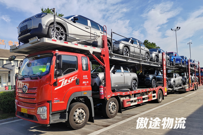 中置轴轿运车装车展示5